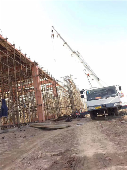 富川25 吨、50 吨吊车怎么选？多大重量 / 半径适合对应车型？